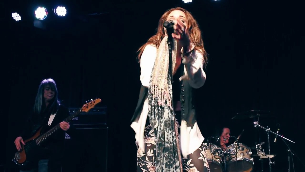 Natalie Joly singing with Aerochix - Last Child (Aerosmith cover)