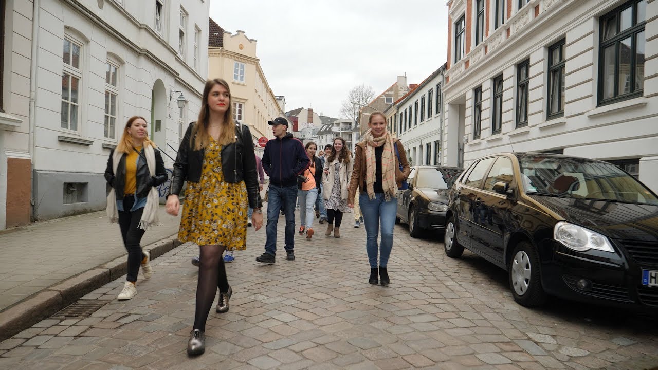 Musik-Video/Monatslied