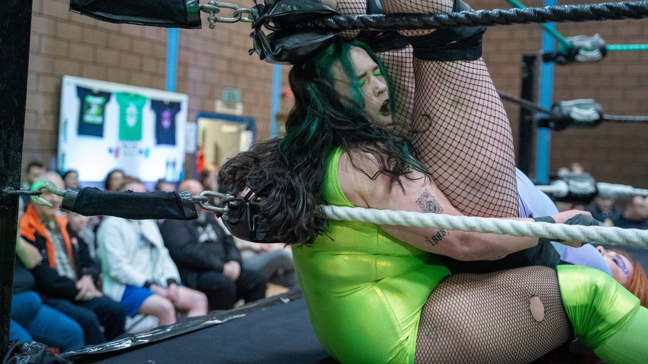 Полный матч: Элли Армстронг против Морганы — Titanic Wrestling