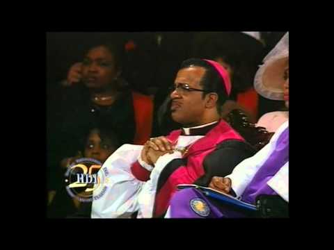 Carlton Pearson With Bishop Earl Paulk At Azusa 1997