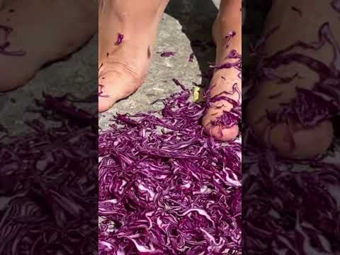 See what happens next? Summer fun barefoot 👣