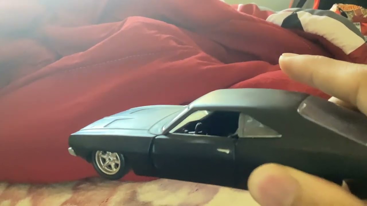 Doms 1968 dodge charger 
