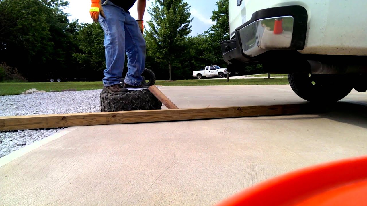 Breaking bead on atv tire. YouTube