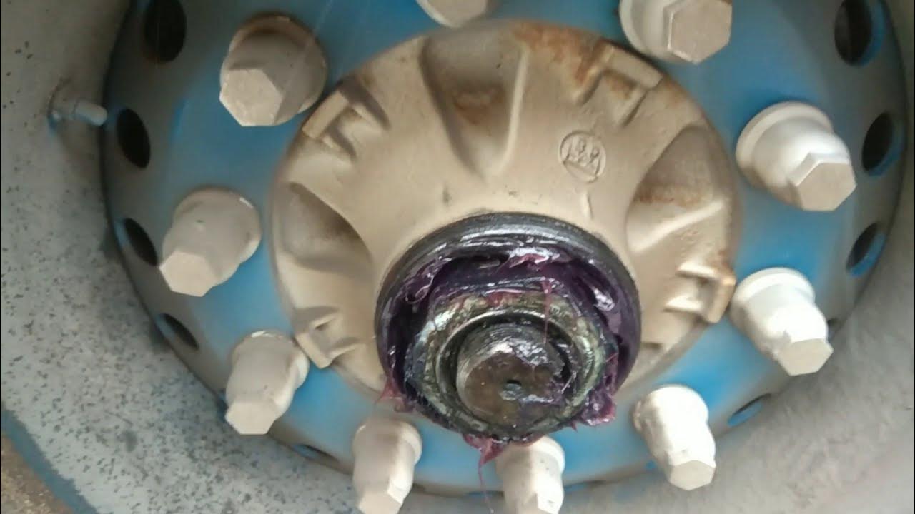 Подшипник развалился на полуоси - Lada 21063, 1986 года своими руками DRIVE2