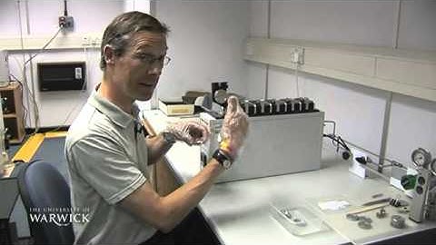 Disease diagnosis using thermal desorption-gas chromatography-mass spectrometry