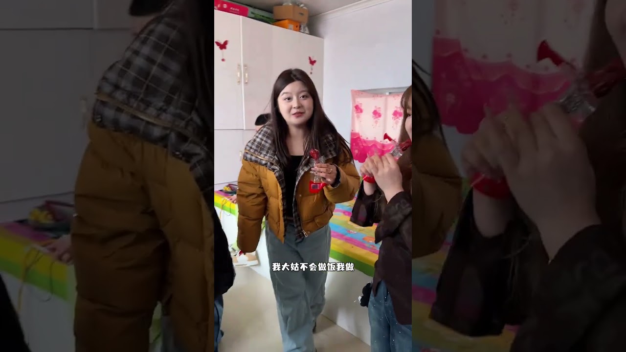 A Heartwarming Family Reunion: Visit to Aunt's Home