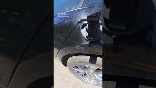 Noise rear tire Tesla model 3