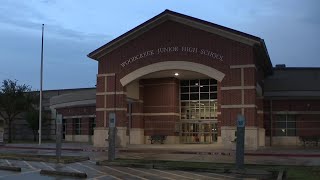Katy mother outraged after doctor contracted by school district took daughter's pulse during phy...