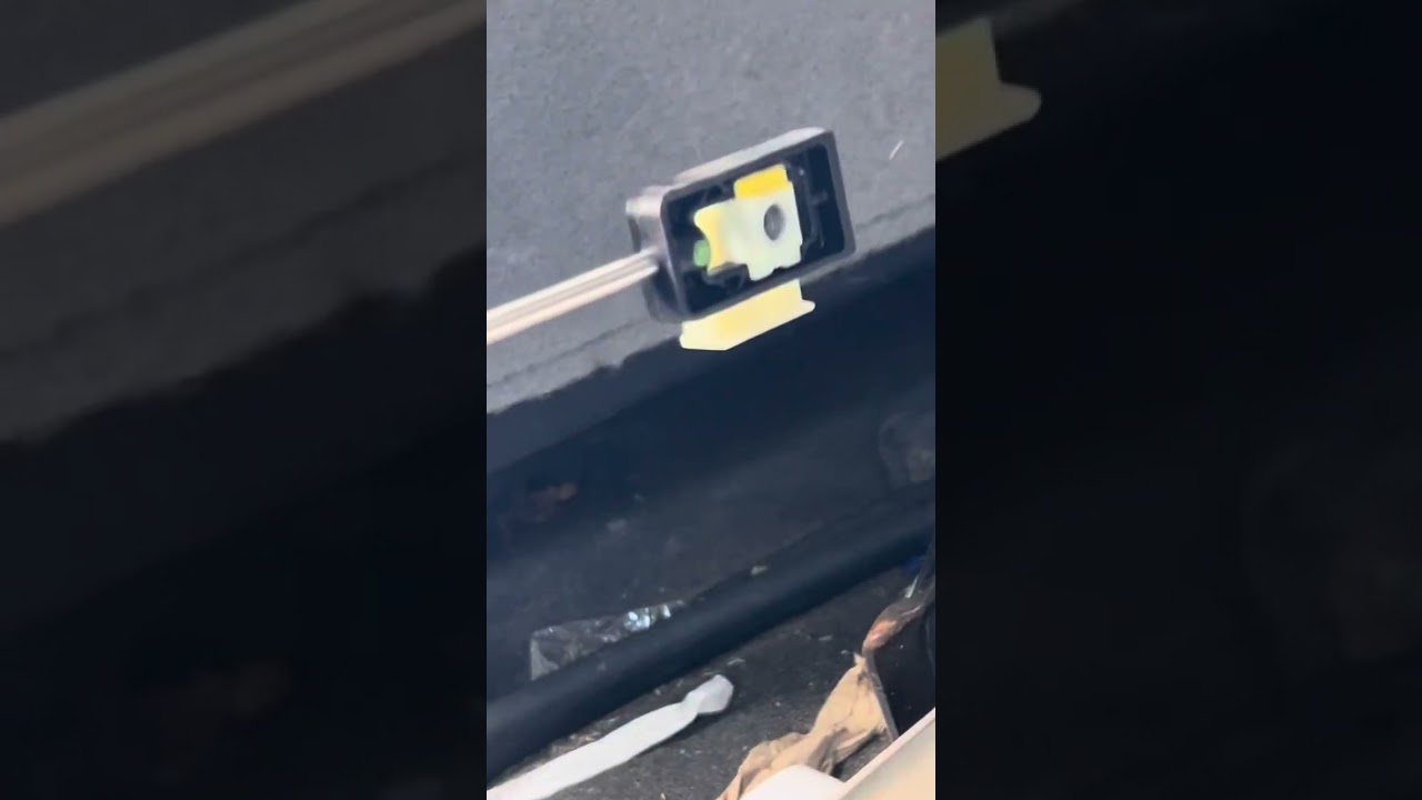 2008 Ford E150 transmission shifter cable change EASY!