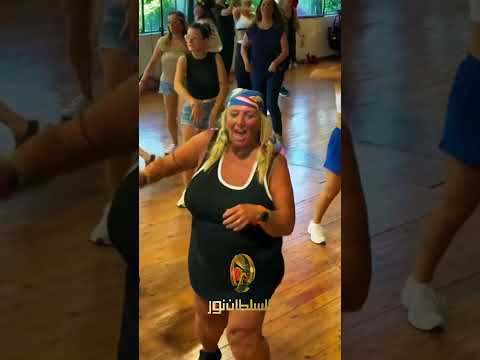 أجمل رقص على أغاني عبد الحليم حافظ | رشاقة الروح وسحر الزمن الجميل #dance  #السلطان_نور