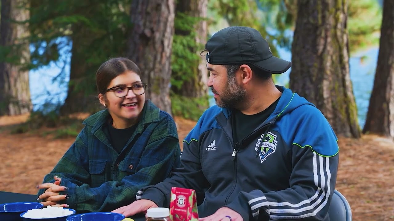 Dining Wild & Making Banana and Berry Boats I Washington Grown