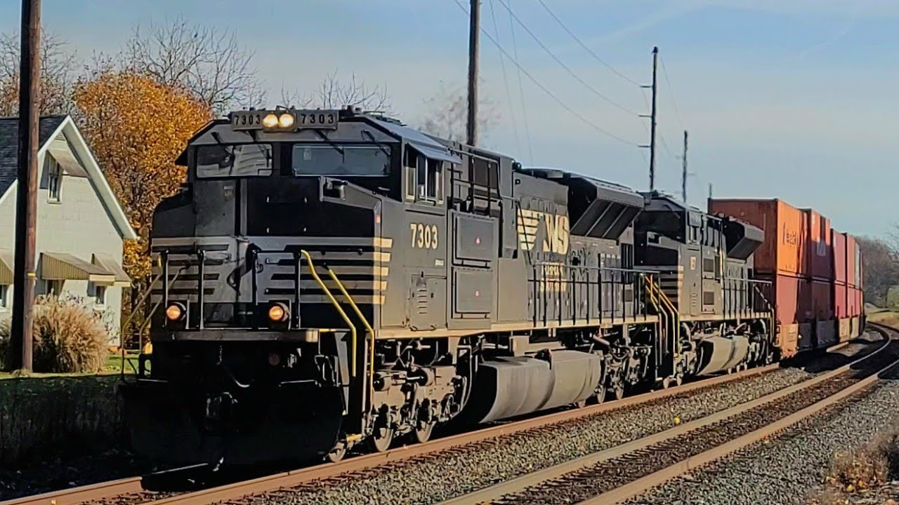 [4K]Railfanning the NS Reading Line From Richland to Reading, PA! - YouTube
