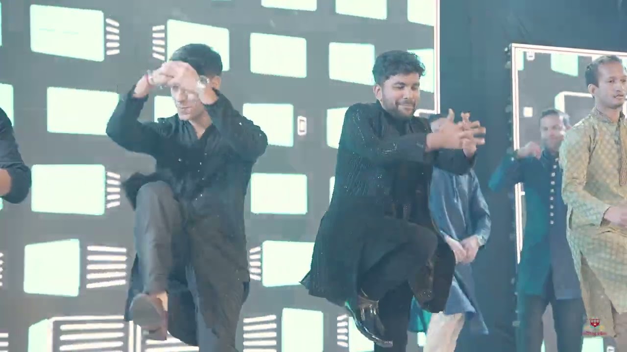 Groom Friends Sangeet Dance Performance - Rang rang, Ding dong, Ghaghra, Tauba and Kaho na pyaar hai