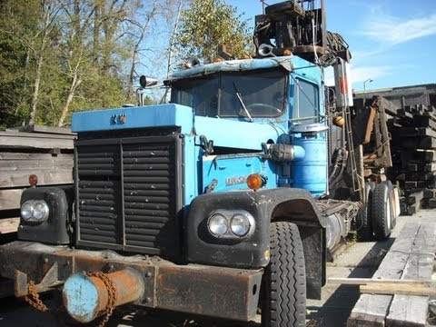 1979 KW LW924 log truck