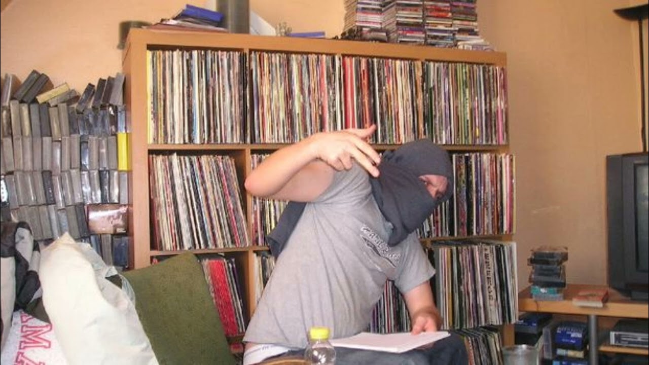 Absurd Oppspinn - Fredags Fy