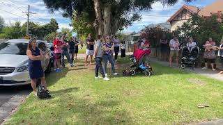 Live Auction @ 32 Carlisle Crescent, Hughesdale, Vic 3166