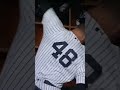 Yankees Star Anthony Rizzo DESTROYS Helmet On The Bench After Being Screwed Over 