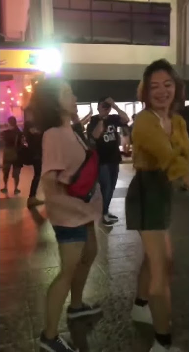 Cewek lg mabok sambil joget,cocok buat story W.A