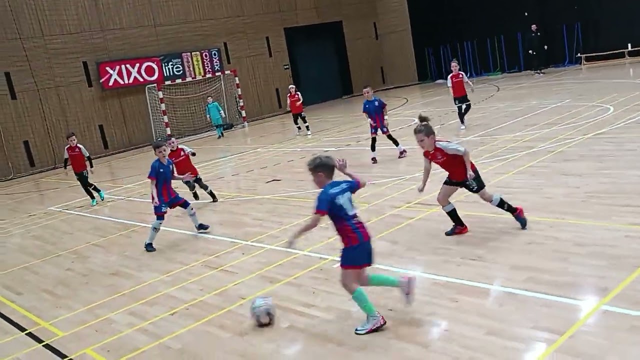 2015: FK UNIS - Academica