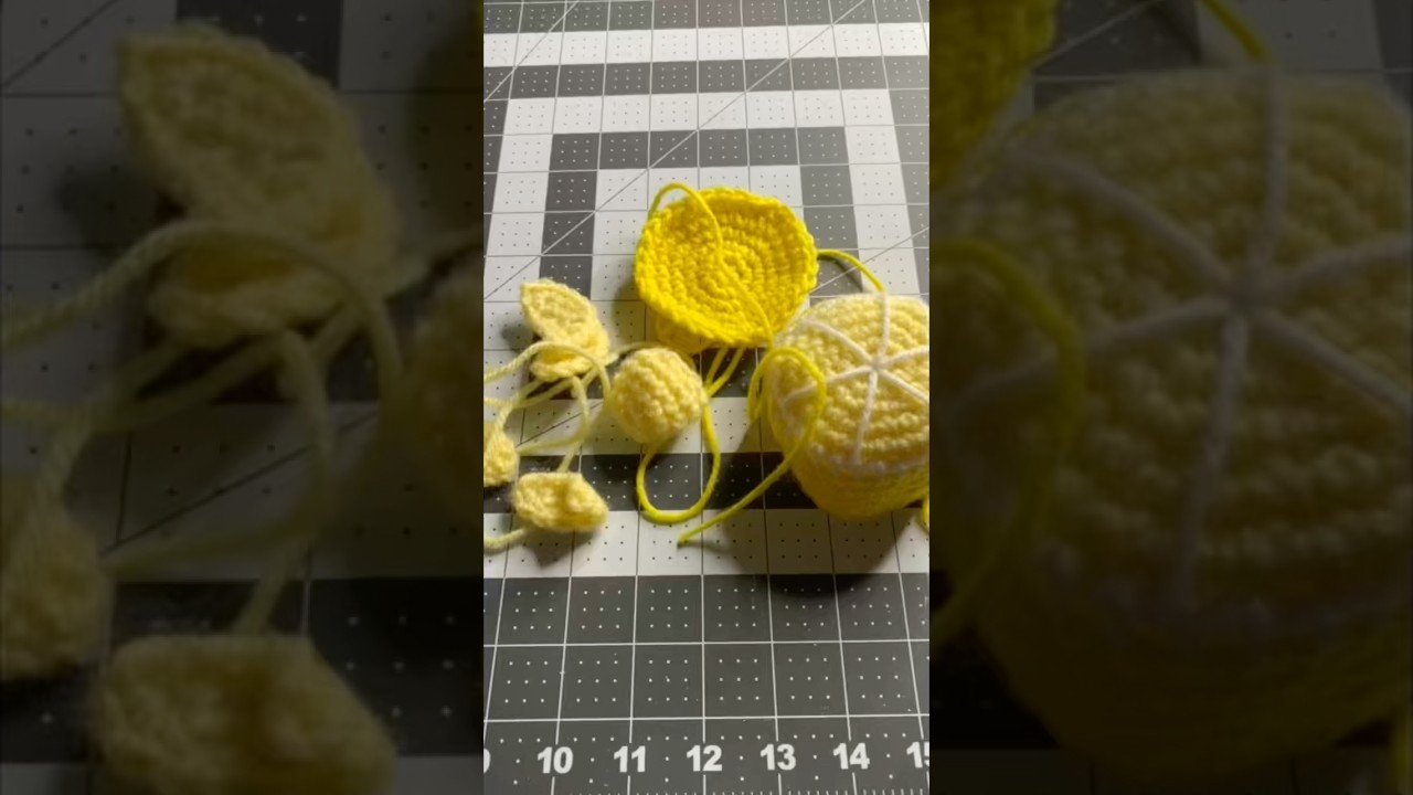 Making little fruit plushies! 🍋🐢