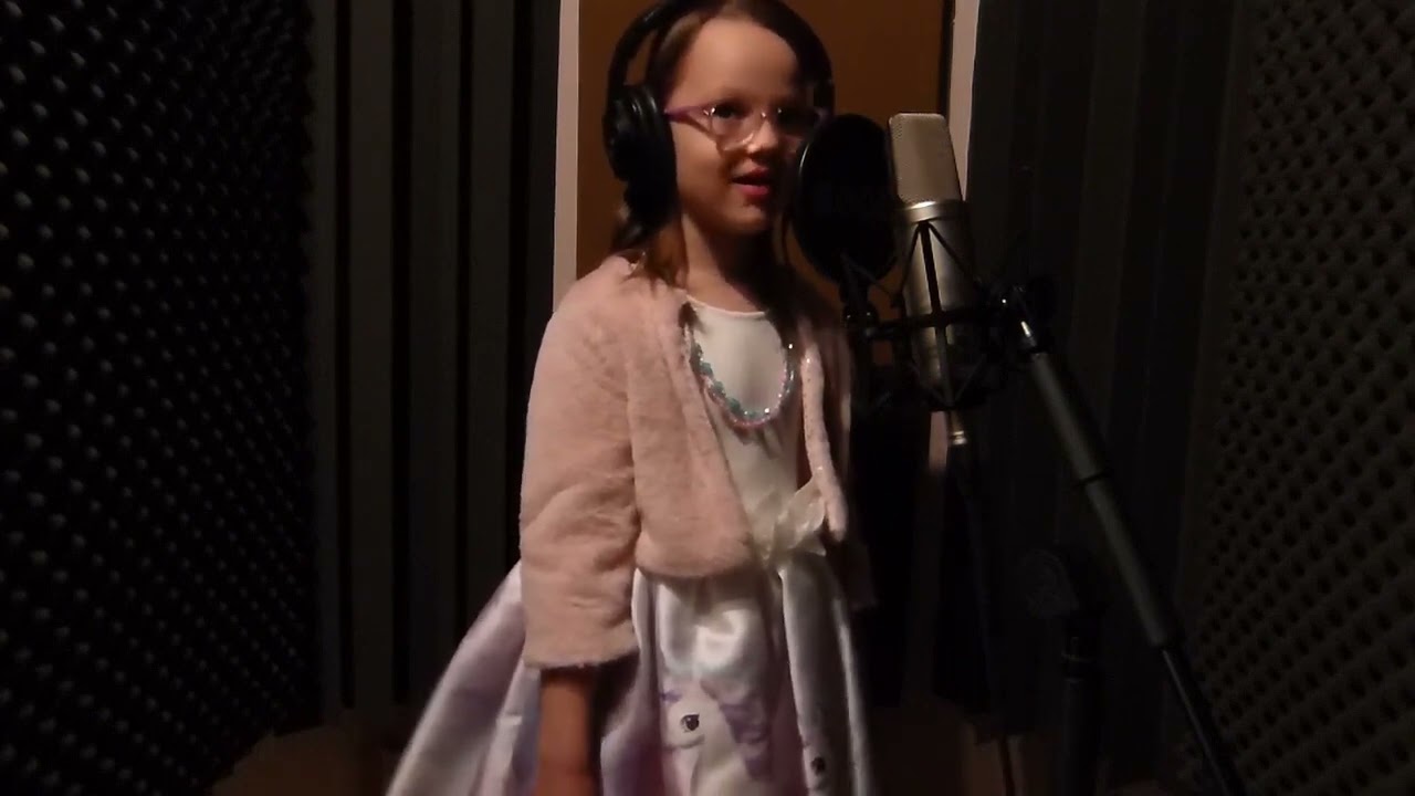 Sofia Victoria - Mira Sofia