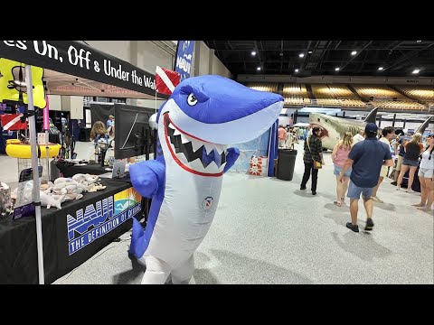 I Somehow Ended Up In A Shark Convention / Meeting Quint From Jaws - Tampa Toy Show & Fred’s Market