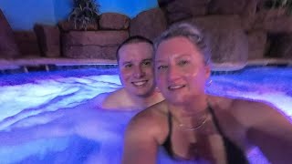 Tundra Lodge Waterpark Hot Tub - Green Bay