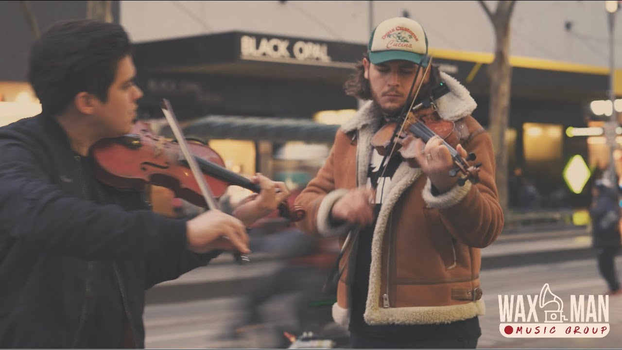 バイオリンーメルボルン Forever Young - 2 Violins (Cover) ‪@waxmanmusicgroup‬ Street