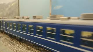 Ho Kato DE10 & JNR 13 Series Coaches