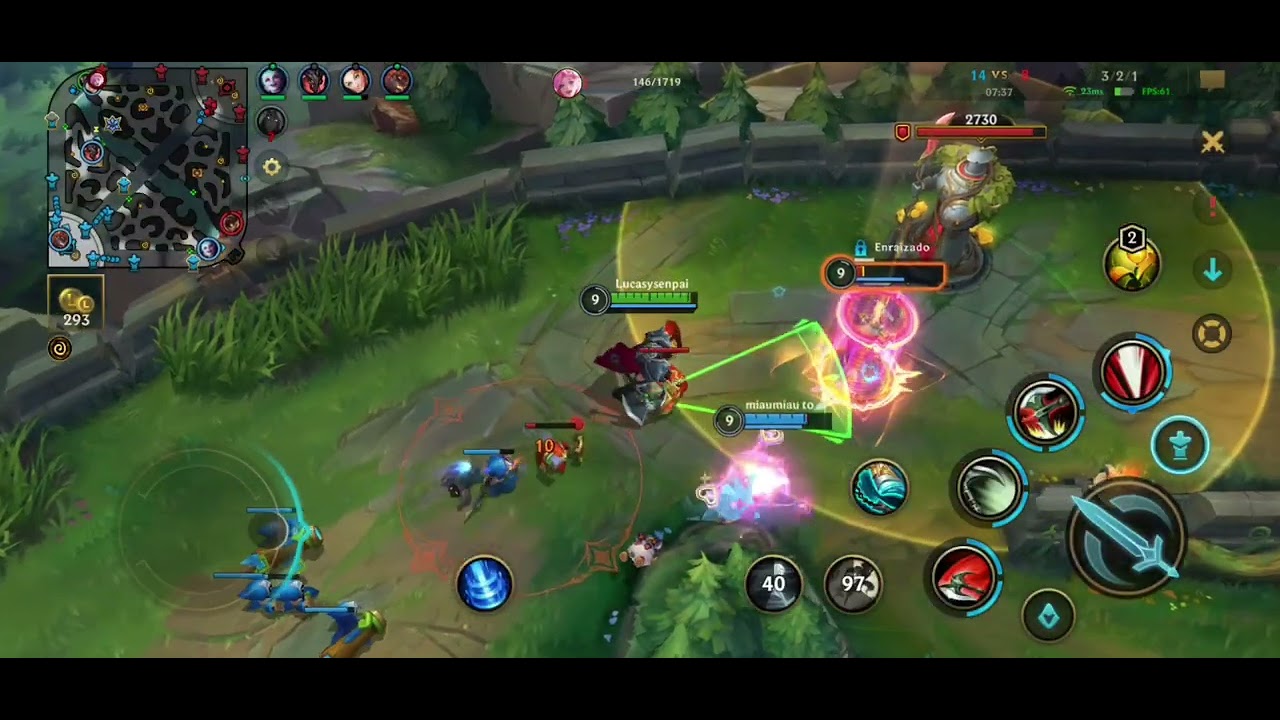 Lol de celular difícil mais vou acustumar