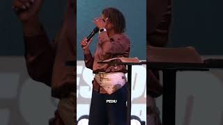 O Evangelho do Reino gera renúncia — e nem dói quando o coração é de Jesus.