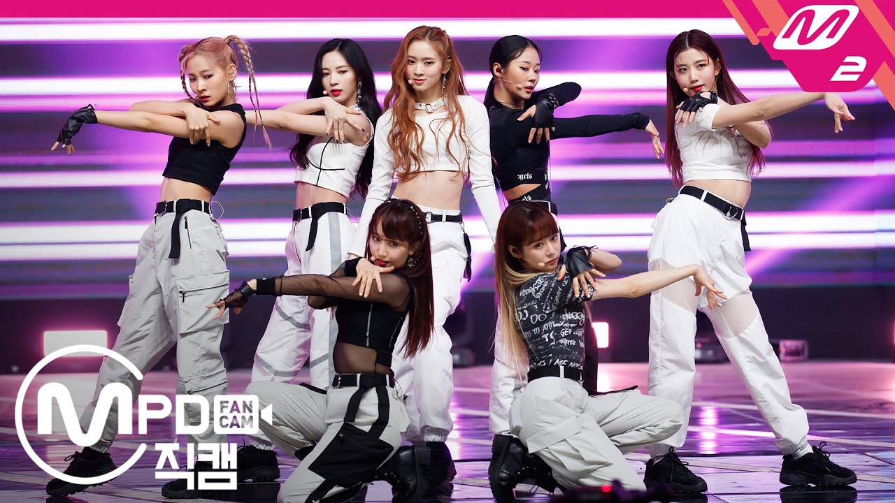 [MPD직캠] 체리블렛 직캠 4K ‘무릎을 탁 치고 (Hands Up)’ (Cherry Bullet FanCam) | @MCOUNTDOWN_2020.2.20