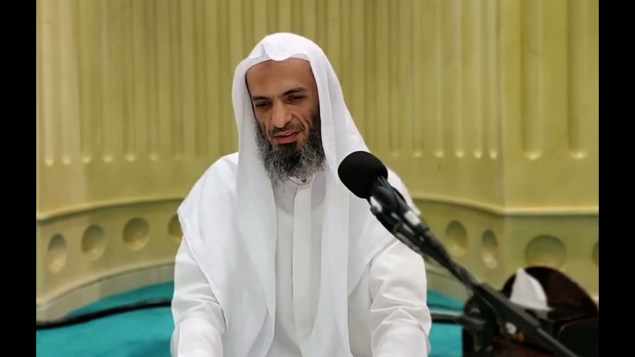 قال مالك: "كانت أمي تعمّمني، وتقول لي: اذهب إلى ربيعة فتعلم من أدبه قبل علمه !! | الشيخ خالد إسماعيل