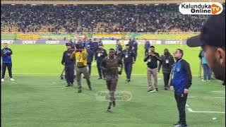 DAH HATARI SHUDIA YANGA WAKITOKA UWANJANI KIBABE/WAPIGWA NA MAKOPO/WARABU AWAAMINI