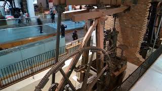 Lap Engine | Wikipedia audio article