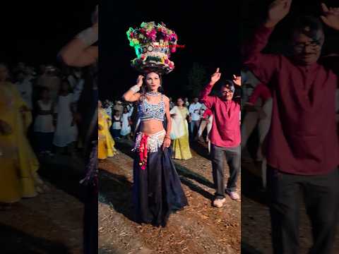Garba Dance 😍 #shorts #ytshorts #shortsfeed #vajugamitofficial #gujaratigarba