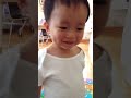 瘋狂轉圈傻笑
