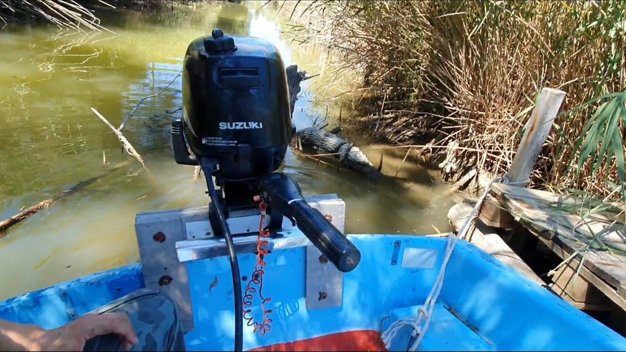 Comment démarrer un moteur hors bord.... YouTube