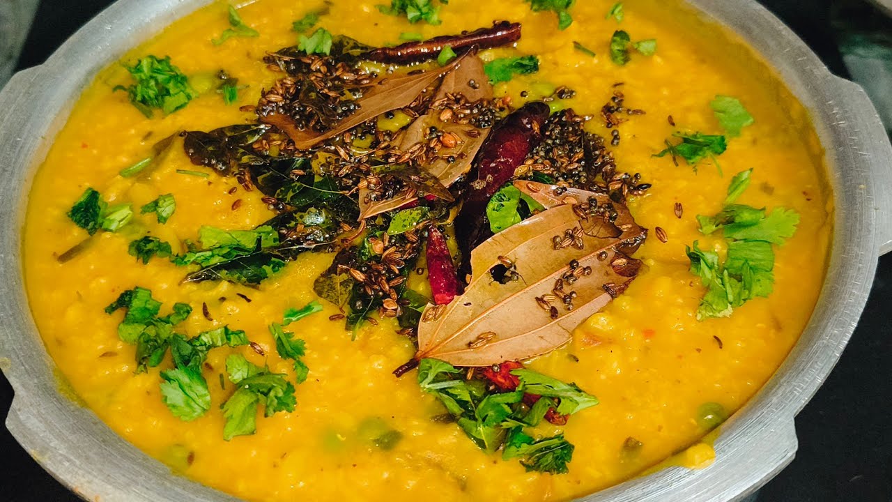 परफेक्ट दाल खिचड़ी कुकर में कैसे बनाये | Dal Khichdi Recipe | Pressure Cooker Khichdi