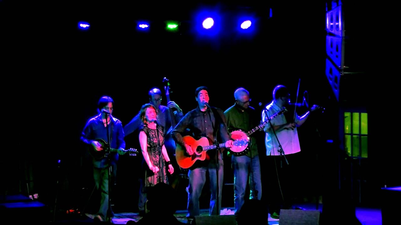 Hollertown plays Hey Baby Que Paso YouTube