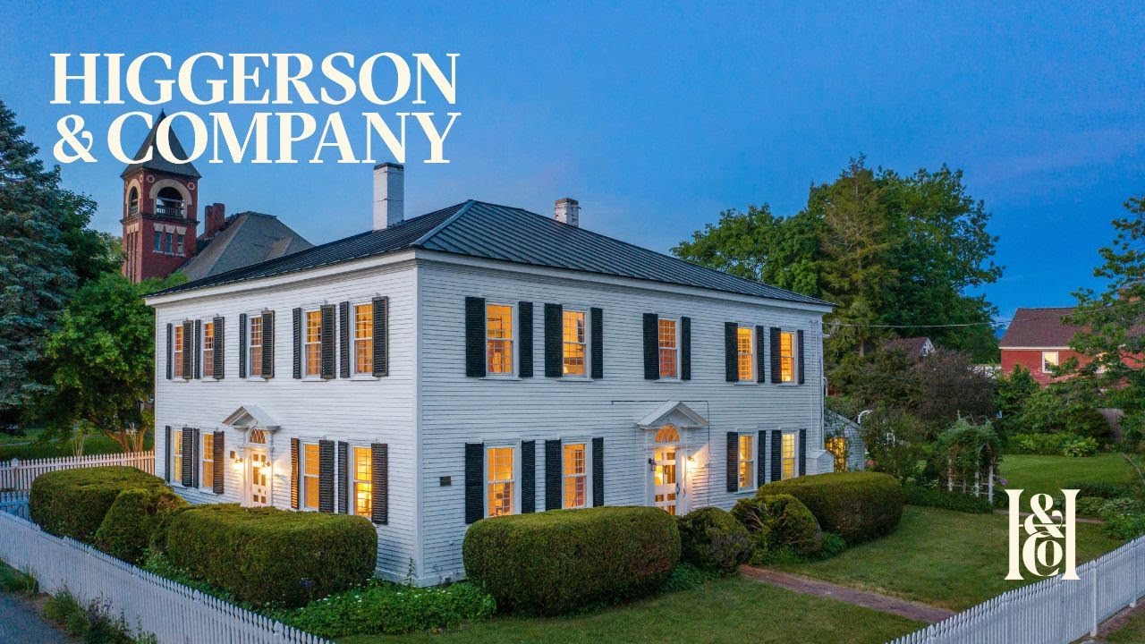 The Bliss Tavern Historic Home for sale in Haverhill, New Hampshire