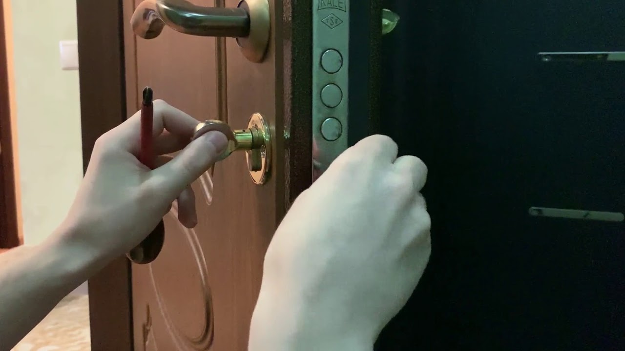 можно ли поменять личинку в замке. личинка замка входной двери. личинка замка входной двери. замок на железную дверь. личинка замка (аналог fermod 921/521/431).