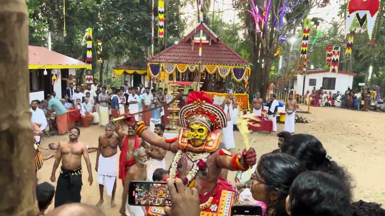 Thirayaattam