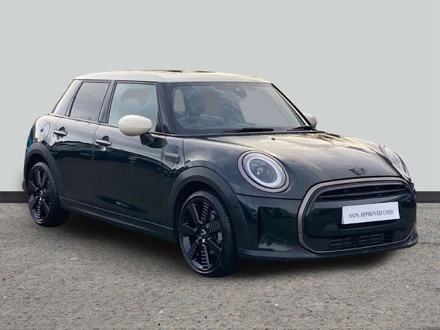 F55 MINI 5-Door Hatch Cooper Resolute Edition / Lloyd Colne Mini