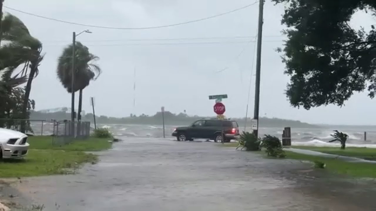 Hurricane Helene slams Florida, leaves at least 1 million customers ...