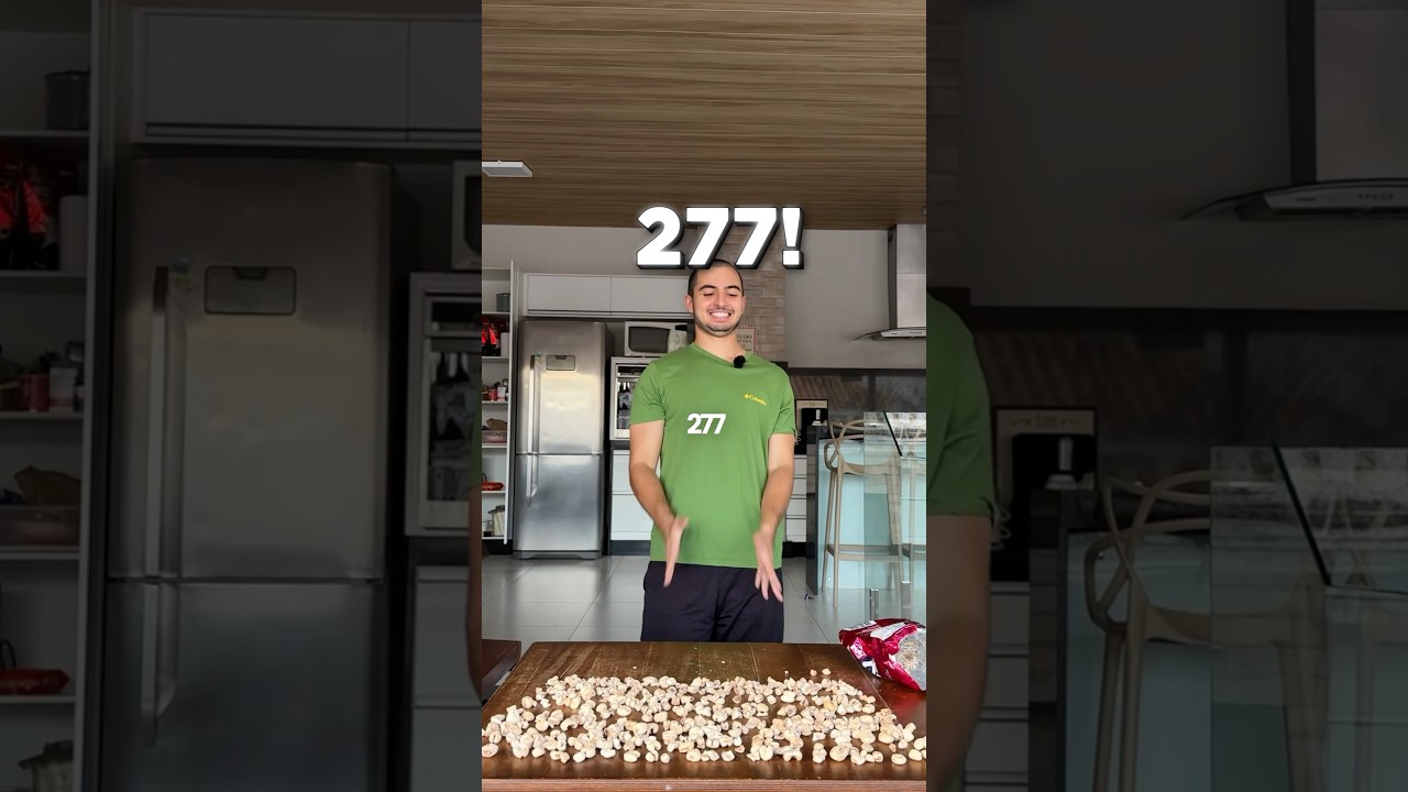 Quantas Pipocas Tem Dentro De Uma Pipoca De MICROONDAS?! 🍿