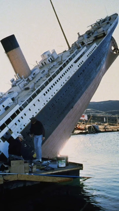 TITANIC SINKING -  AMAZING behind the scenes movie set