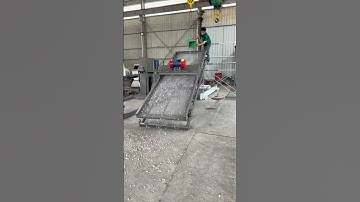 Single layer simple vibration screening machine