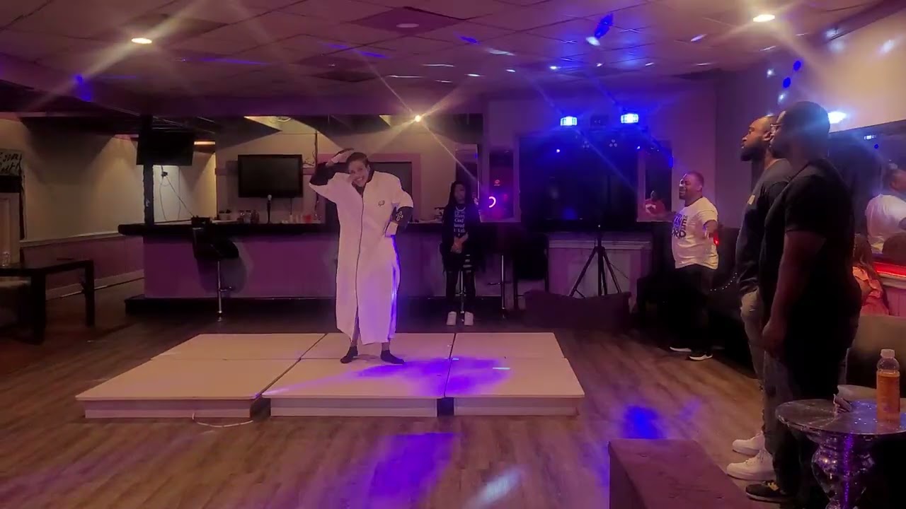 I won't complain *own no rights to any music