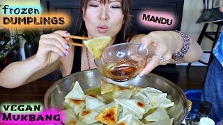 Download lagu FROZEN VEGAN DUMPLING aka 'MANDU' • MUKBANG